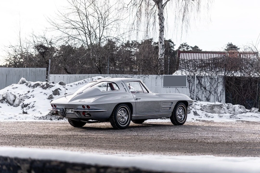 1963 Chevrolet Corvette C2 - Image 13 of 30