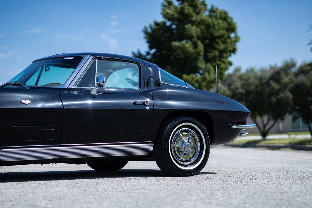 1963 Chevrolet Corvette C2 - Image 9 of 31