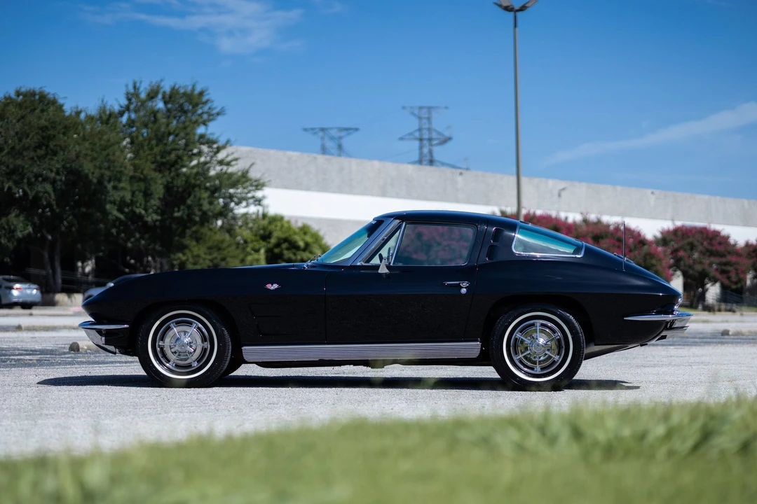 1963 Chevrolet Corvette C2 - Image 13 of 31