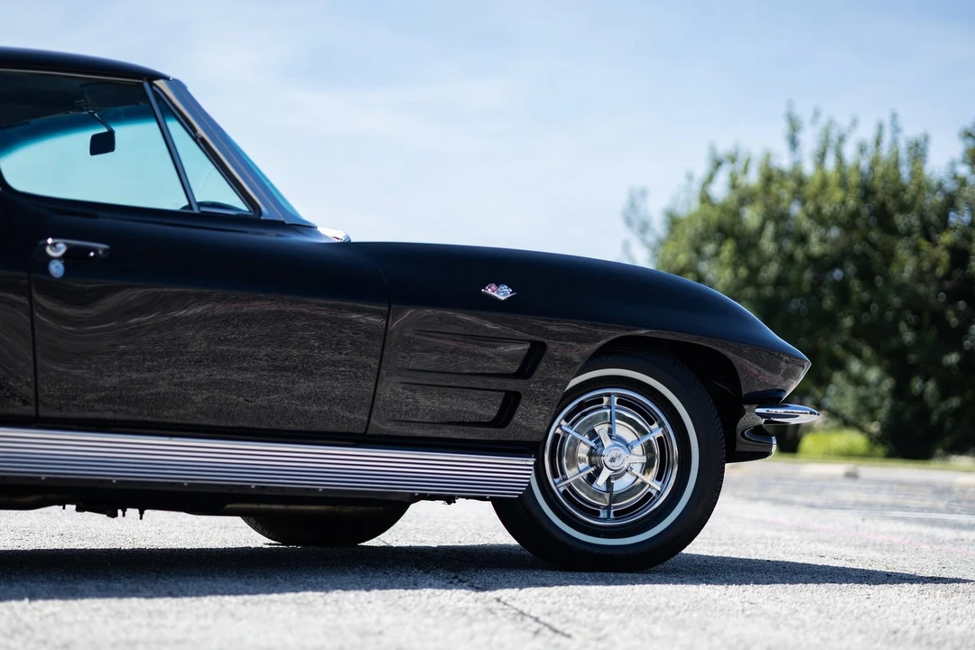 1963 Chevrolet Corvette C2 - Image 21 of 31