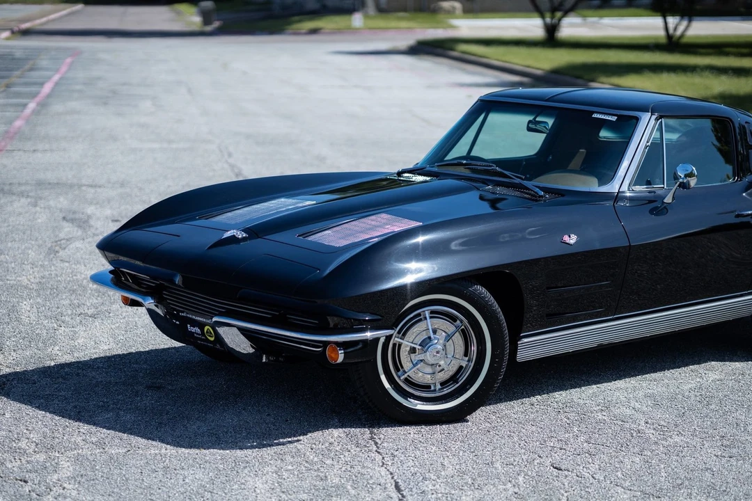 1963 Chevrolet Corvette C2 - Image 10 of 31