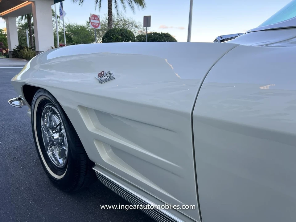 1963 Chevrolet Corvette C2 - Image 11 of 21