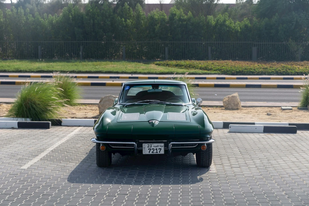 1963 Chevrolet Corvette C2 - Image 10 of 21