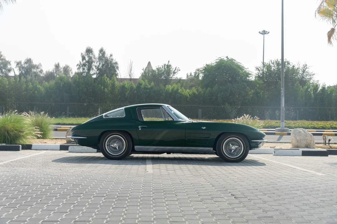 1963 Chevrolet Corvette C2 - Image 11 of 21