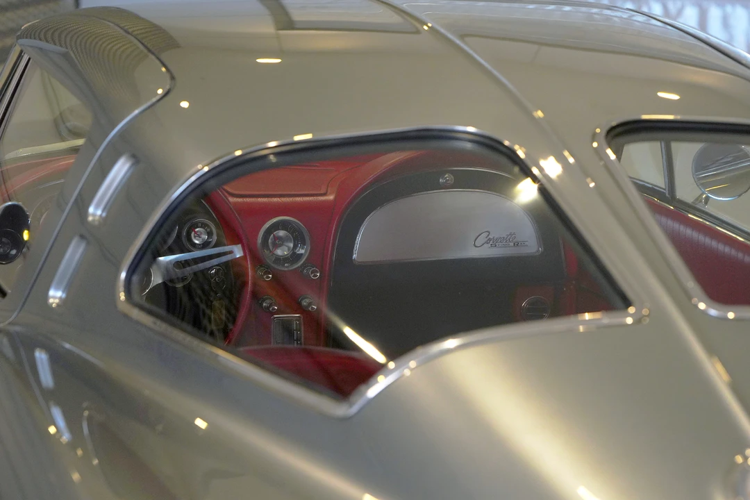 1963 Chevrolet Corvette C2 - Image 17 of 31