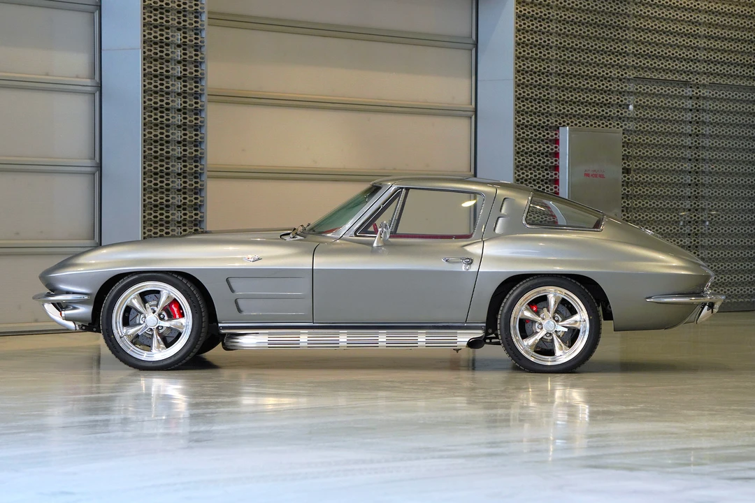 1963 Chevrolet Corvette C2 - Image 4 of 31