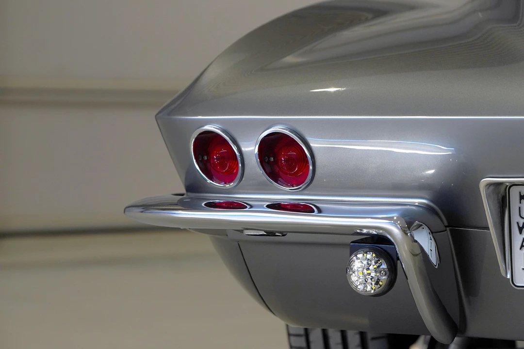 1963 Chevrolet Corvette C2 - Image 25 of 31