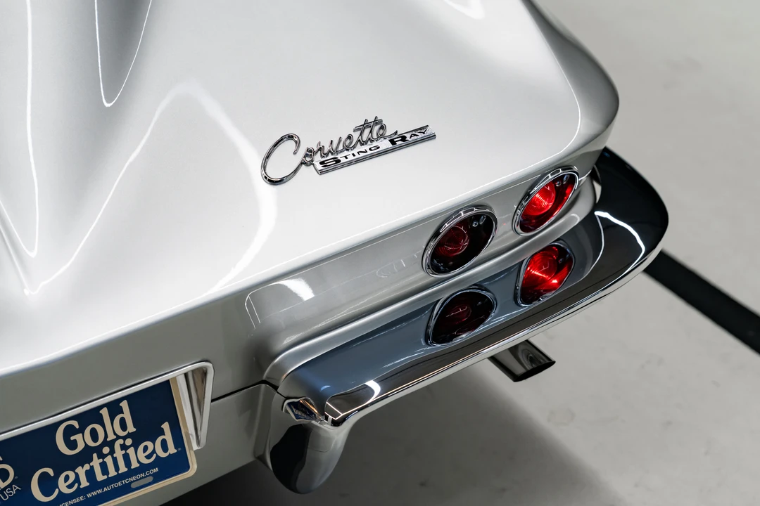 1963 Chevrolet Corvette C2 - Image 15 of 31