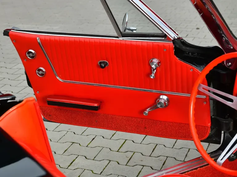 1963 Chevrolet Corvette C2 - Image 18 of 31