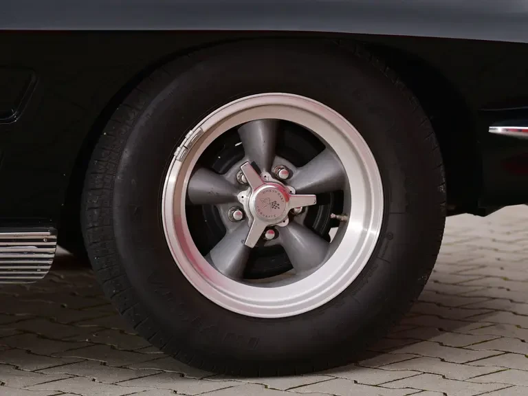 1963 Chevrolet Corvette C2 - Image 27 of 31