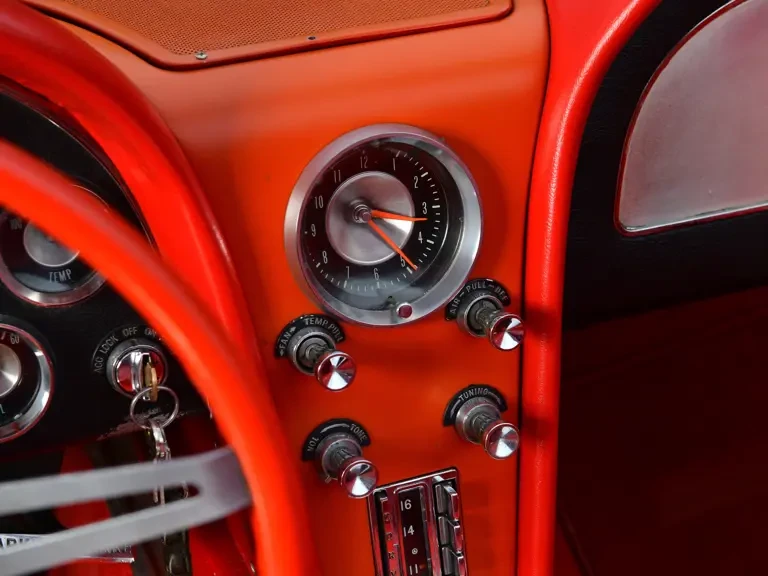 1963 Chevrolet Corvette C2 - Image 22 of 31