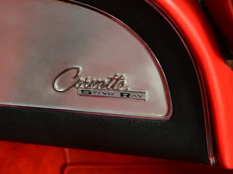 1963 Chevrolet Corvette C2 - Image 21 of 31