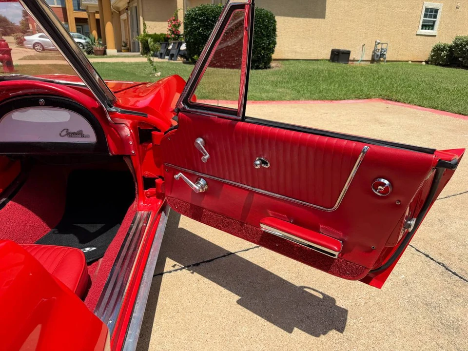 1963 Chevrolet Corvette C2 - Image 17 of 24