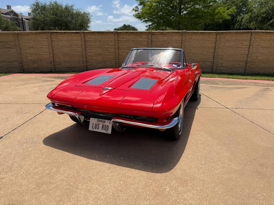1963 Chevrolet Corvette C2 - Image 10 of 24