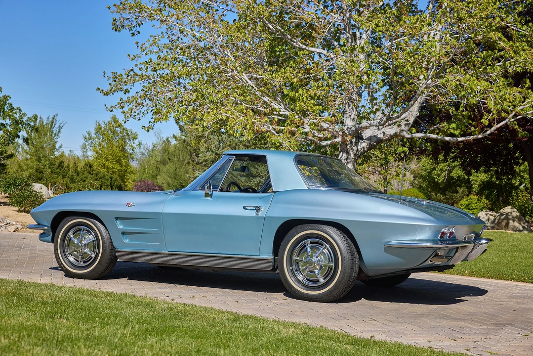 1963 Chevrolet Corvette C2 - Image 18 of 31