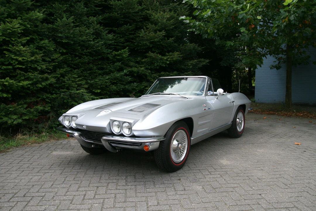 1963 Chevrolet Corvette C2 - Image 6 of 6