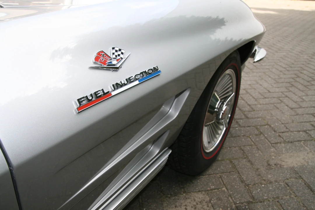 1963 Chevrolet Corvette C2 - Image 2 of 6
