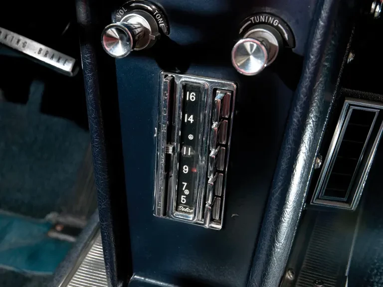 1963 Chevrolet Corvette C2 - Image 16 of 20