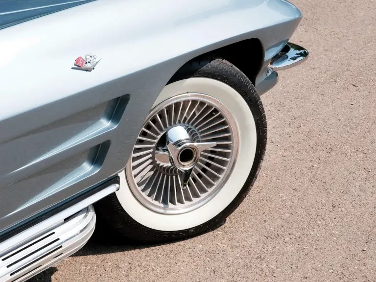 1963 Chevrolet Corvette C2 - Image 11 of 20