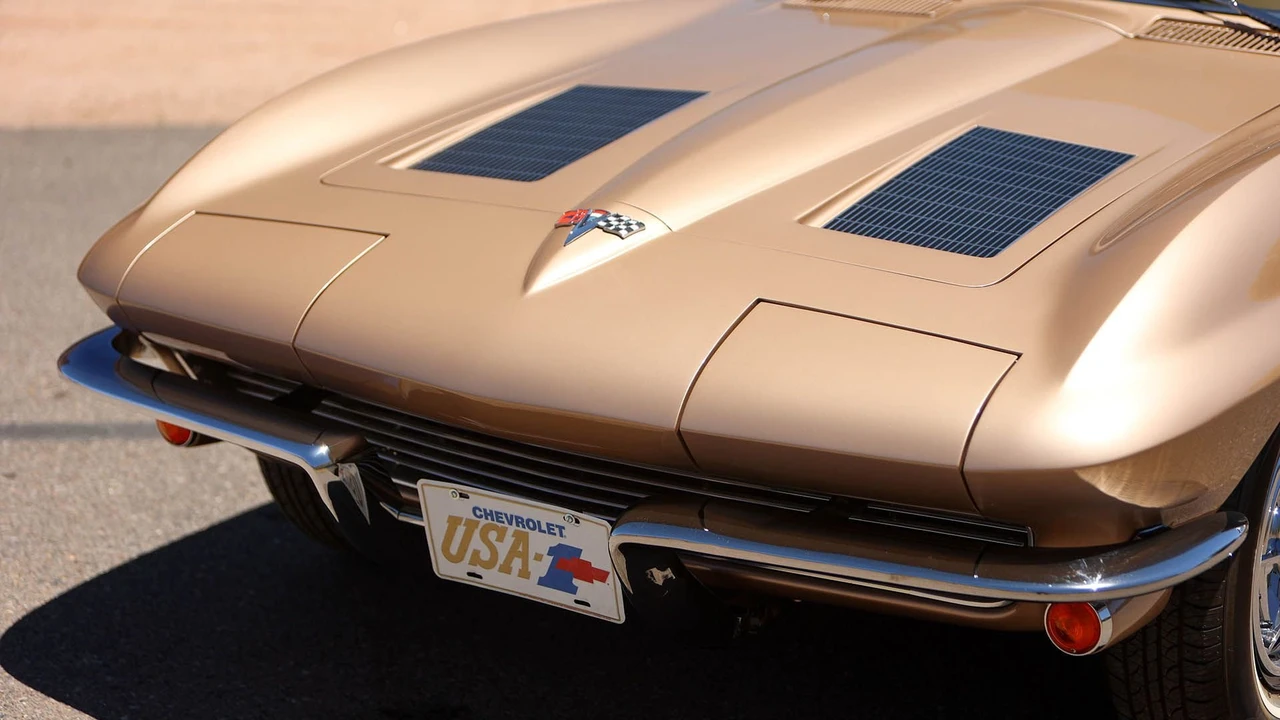 1963 Chevrolet Corvette C2 - Image 10 of 31