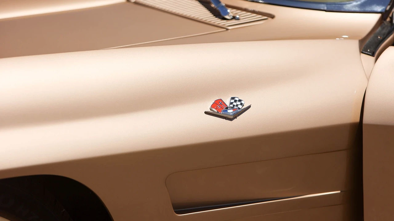 1963 Chevrolet Corvette C2 - Image 13 of 31