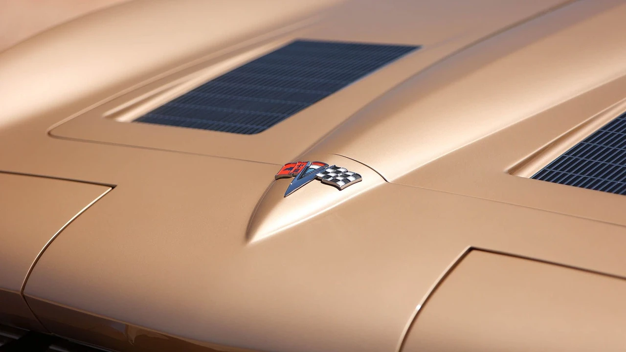 1963 Chevrolet Corvette C2 - Image 11 of 31