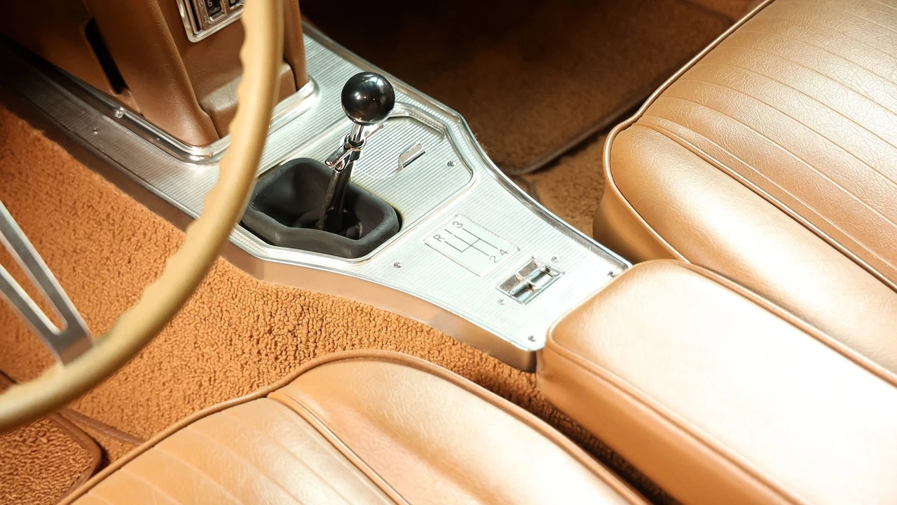 1963 Chevrolet Corvette C2 - Image 28 of 31