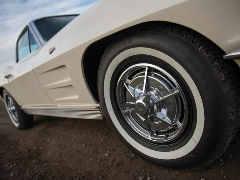 1963 Chevrolet Corvette C2 - Image 13 of 31