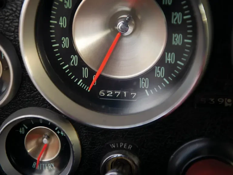 1963 Chevrolet Corvette C2 - Image 30 of 31