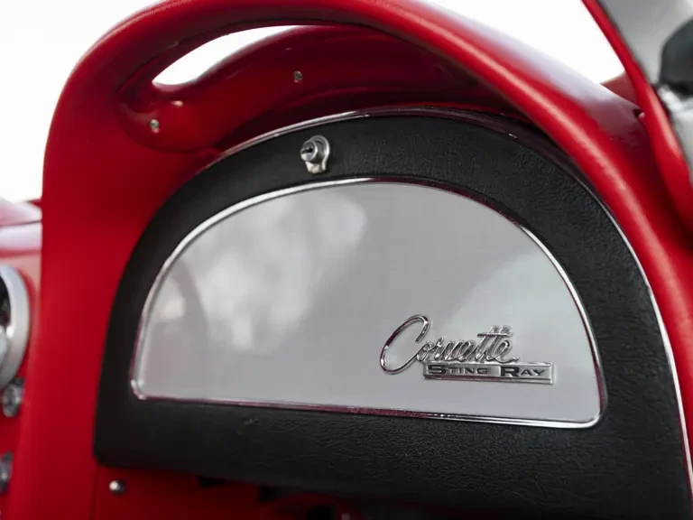 1963 Chevrolet Corvette C2 - Image 24 of 31
