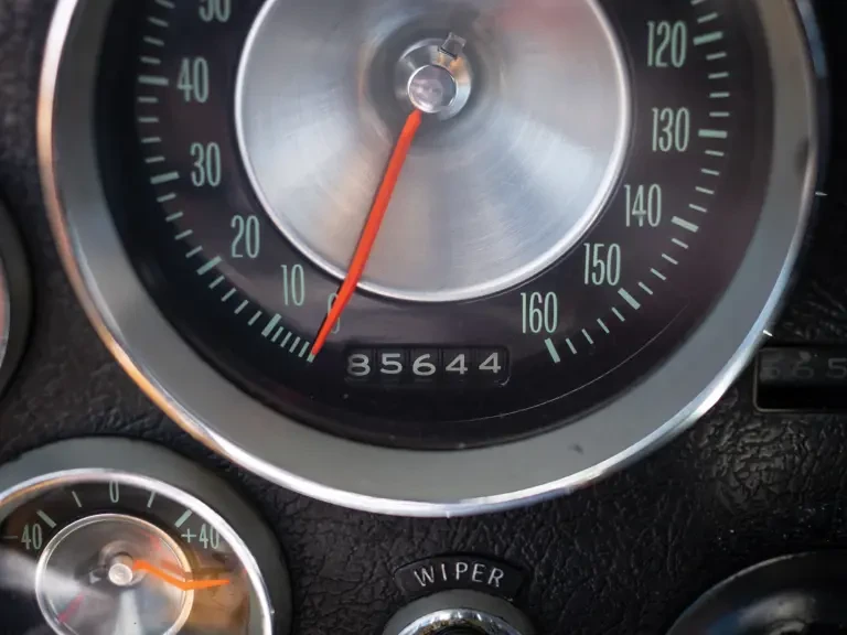 1963 Chevrolet Corvette C2 - Image 14 of 29