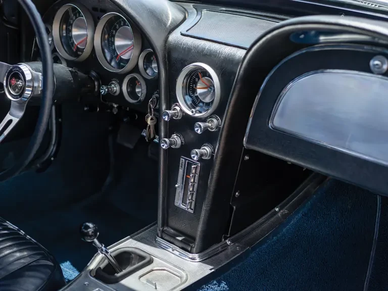 1963 Chevrolet Corvette C2 - Image 15 of 29