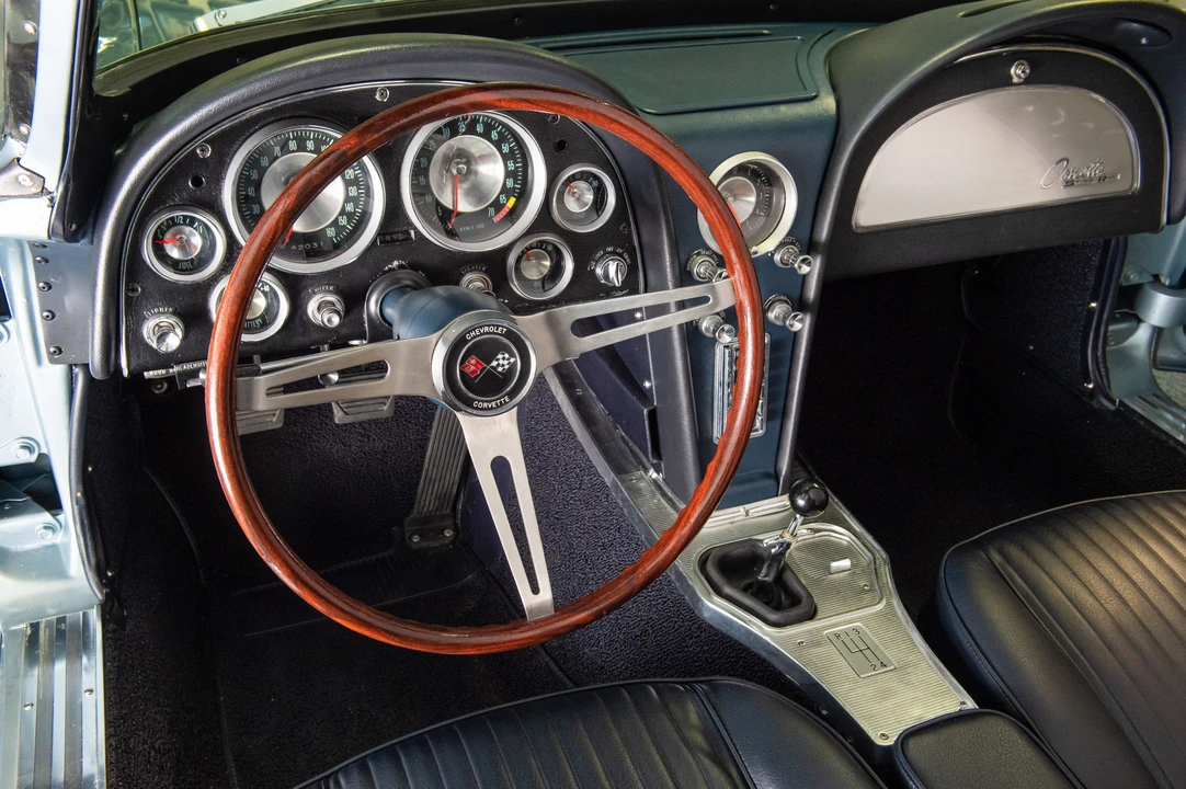 1963 Chevrolet Corvette C2 - Image 6 of 31