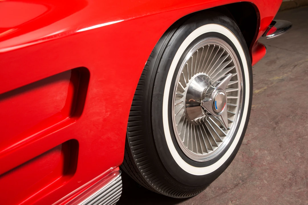 1963 Chevrolet Corvette C2 - Image 24 of 31