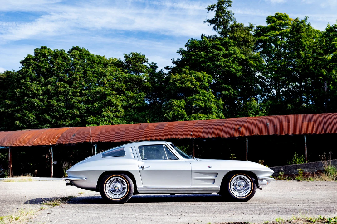 1963 Chevrolet Corvette C2 - Image 17 of 31