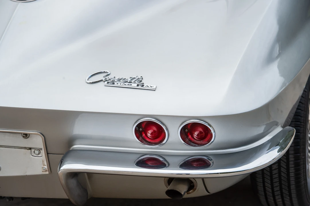 1963 Chevrolet Corvette C2 - Image 6 of 9