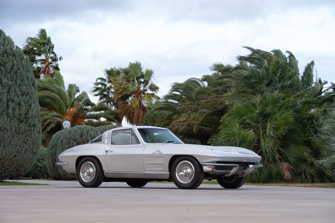 1963 Chevrolet Corvette C2 - Image 9 of 9