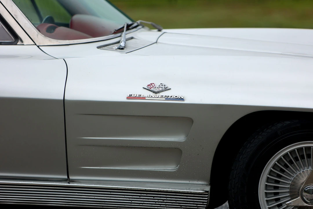 1963 Chevrolet Corvette C2 - Image 15 of 31