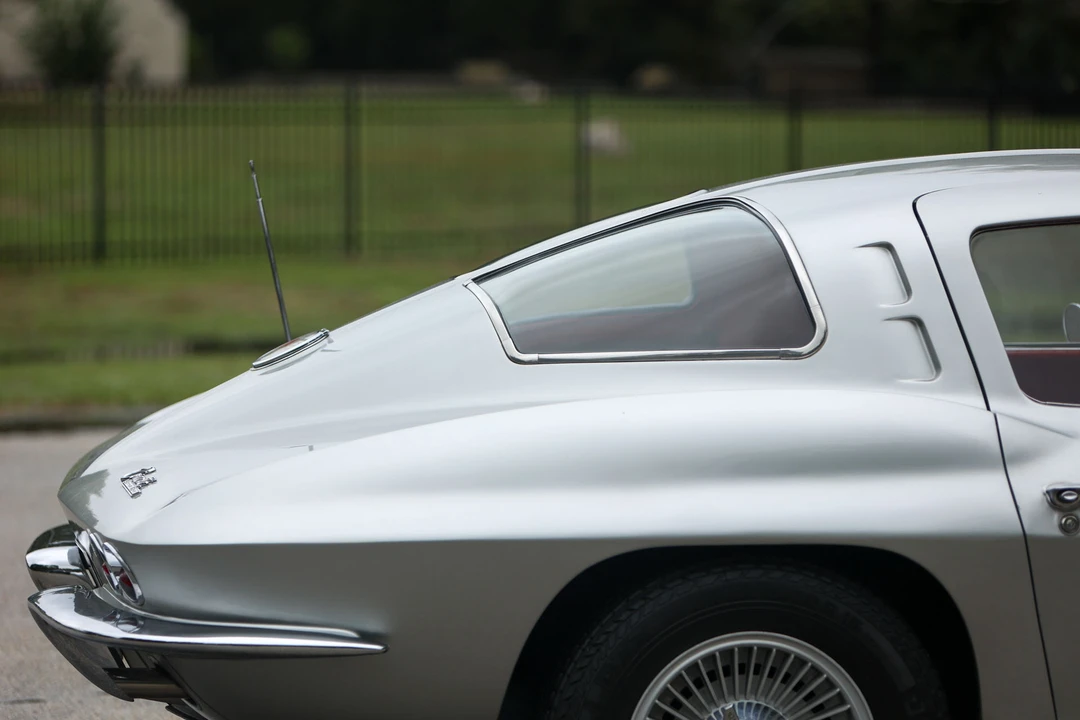1963 Chevrolet Corvette C2 - Image 10 of 31