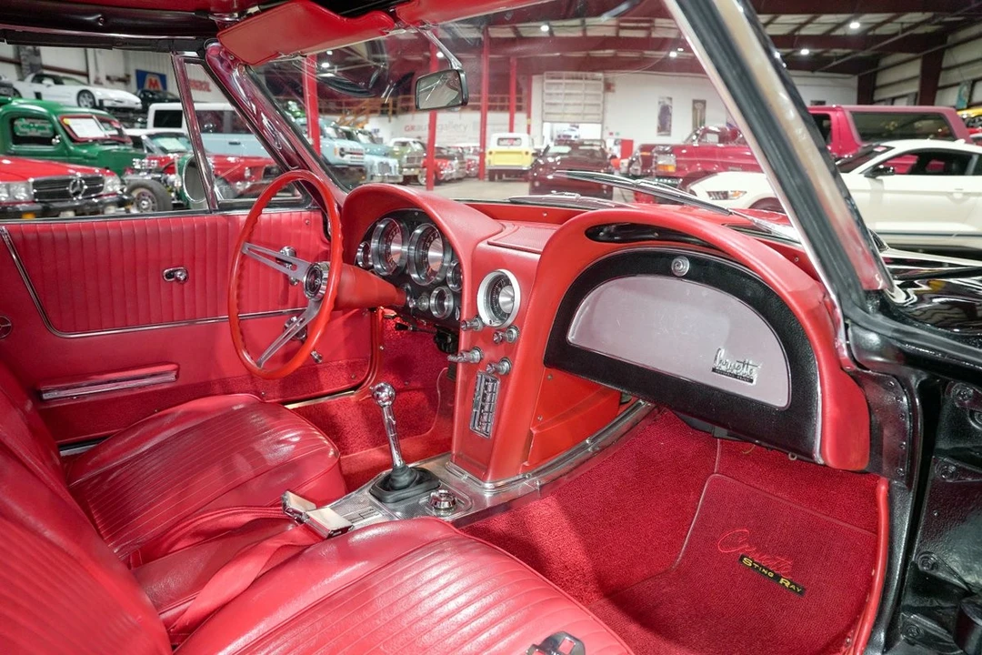 1963 Chevrolet Corvette C2 - Image 16 of 31