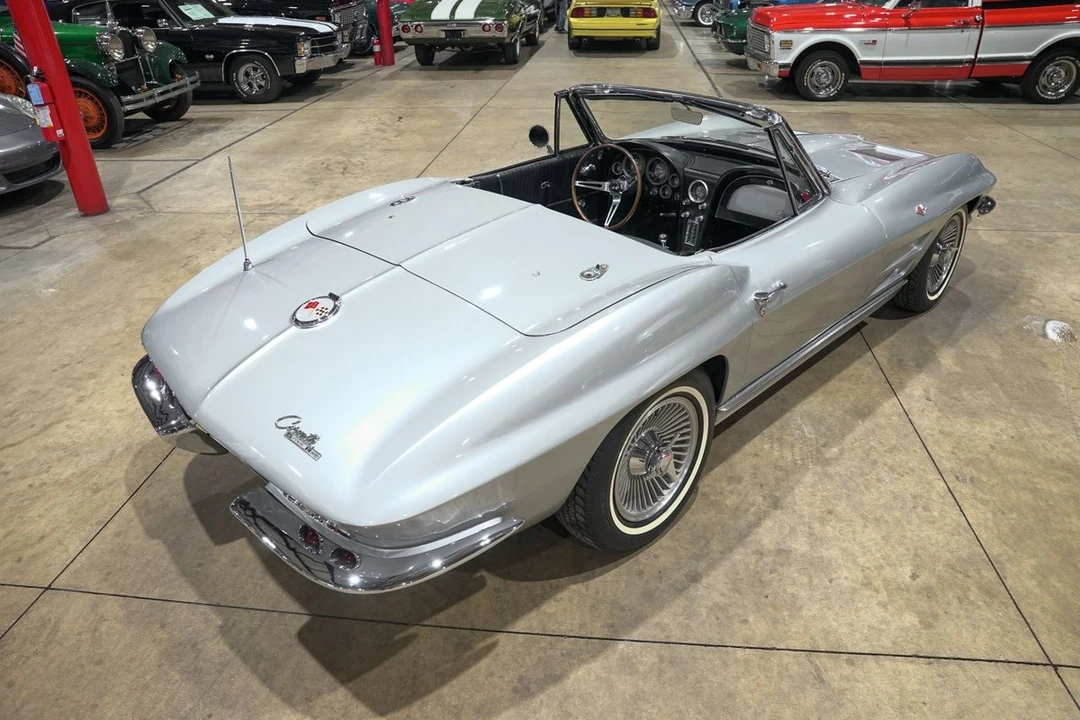 1963 Chevrolet Corvette C2 - Image 17 of 31