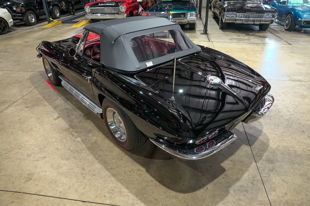 1963 Chevrolet Corvette C2 - Image 30 of 31