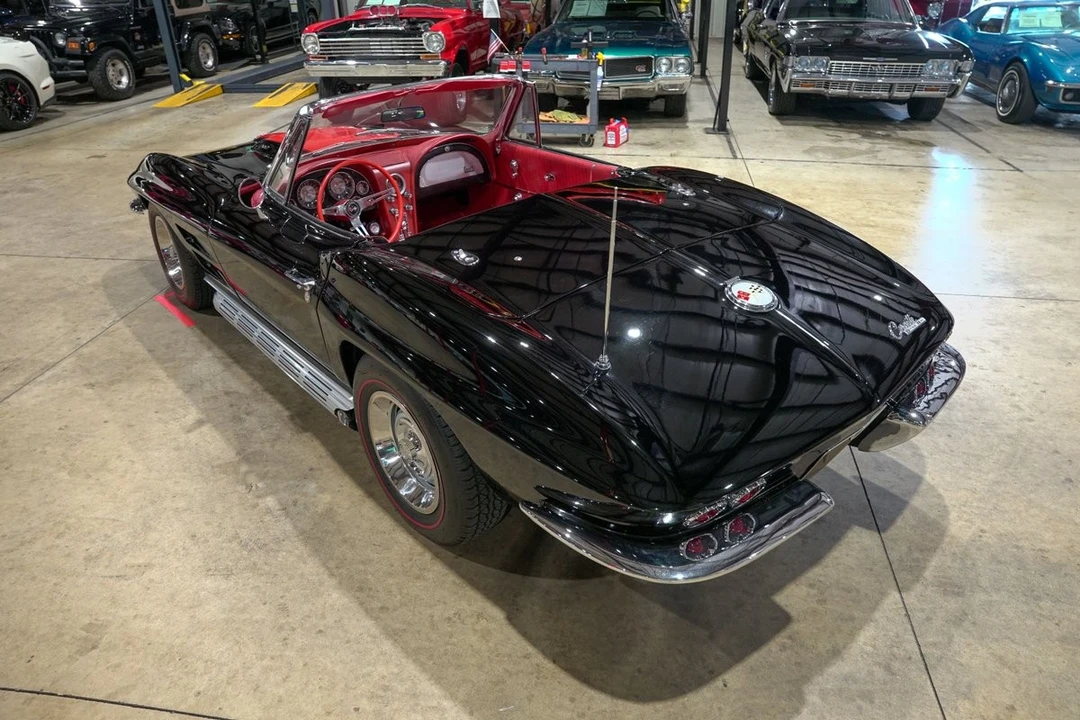 1963 Chevrolet Corvette C2 - Image 16 of 31