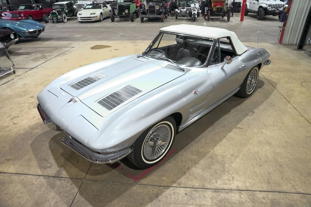 1963 Chevrolet Corvette C2 - Image 27 of 31
