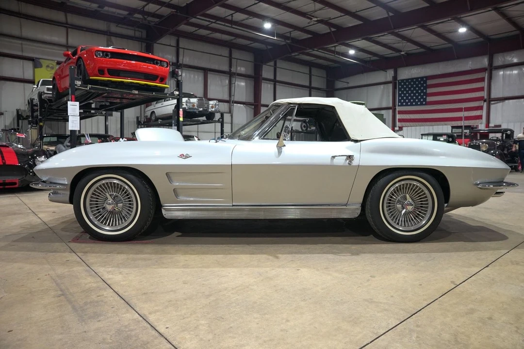 1963 Chevrolet Corvette C2 - Image 19 of 31