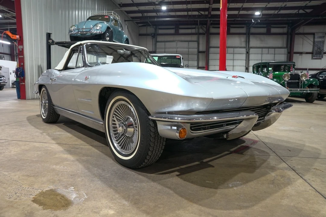 1963 Chevrolet Corvette C2 - Image 24 of 31