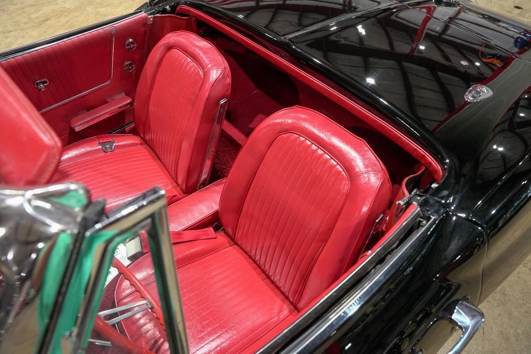 1963 Chevrolet Corvette C2 - Image 19 of 31