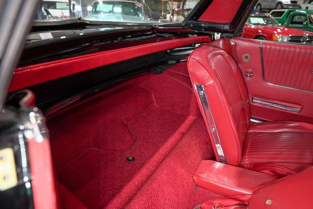 1963 Chevrolet Corvette C2 - Image 19 of 31