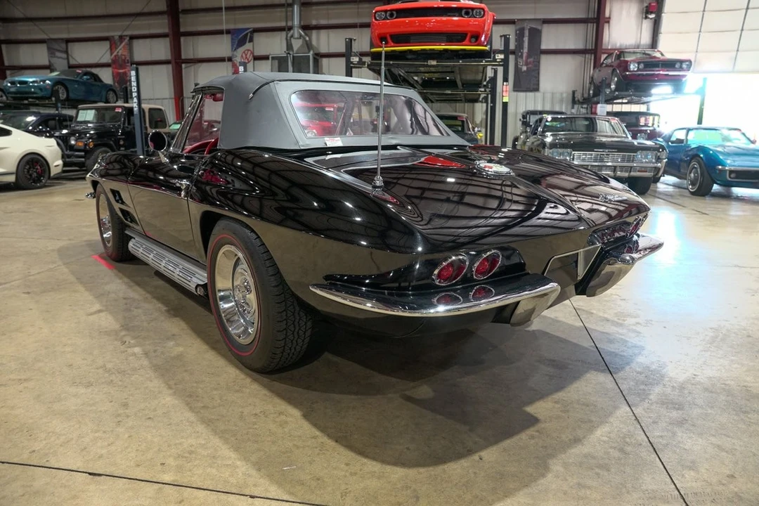 1963 Chevrolet Corvette C2 - Image 22 of 31