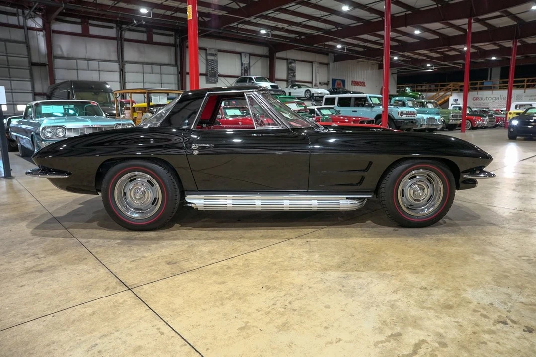 1963 Chevrolet Corvette C2 - Image 6 of 31